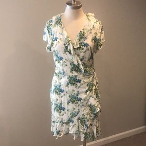 1st Sight white floral wrap dress size L